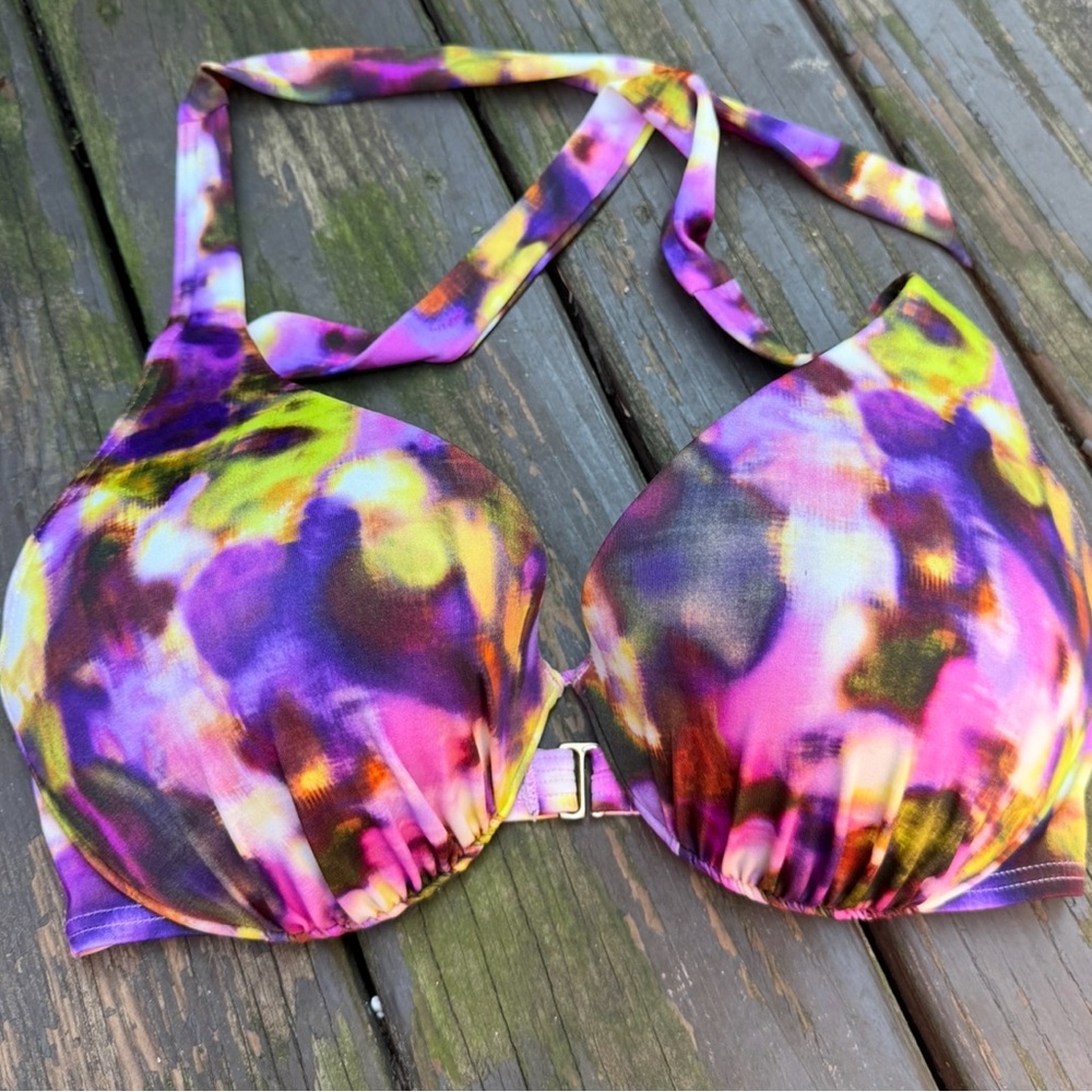 Victoria’s secret 34DD barhing suit top